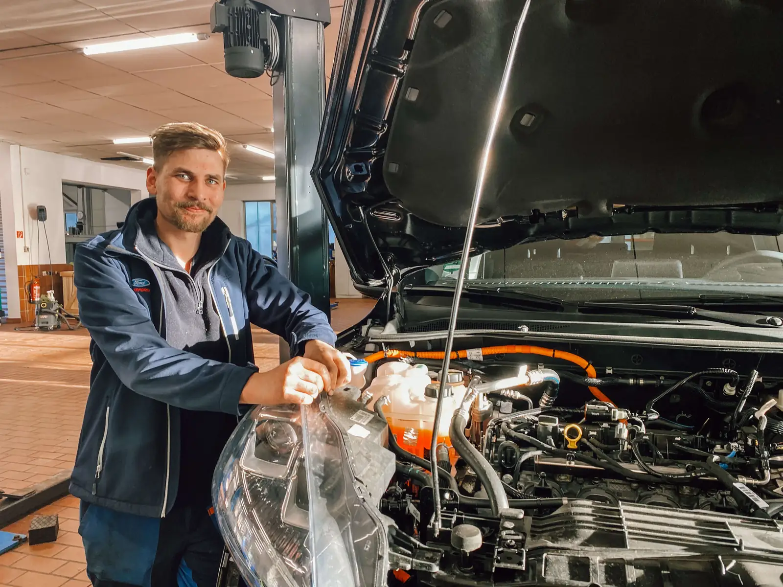 Fehlersuche am Motor in der Werkstatt des Autohaus Fersch in Bad Hindelang